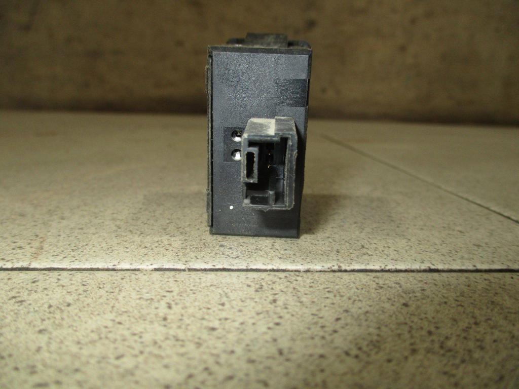 Кнопка корректора фар, 500 рублей, Пермь