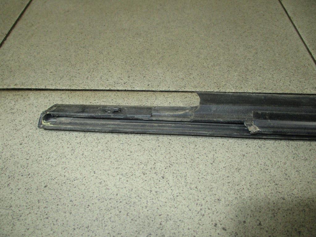 Накладка стекла заднего правого, 1000 рублей, Пермь