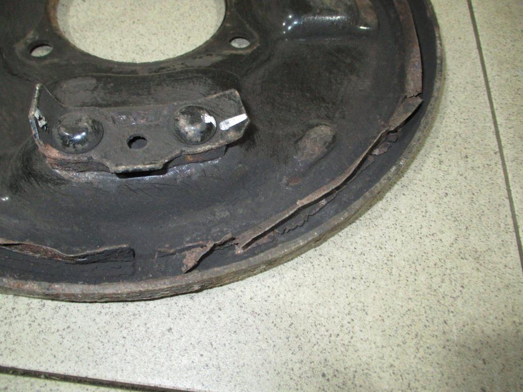 Щит опорный задний левый, 1000 рублей, Пермь