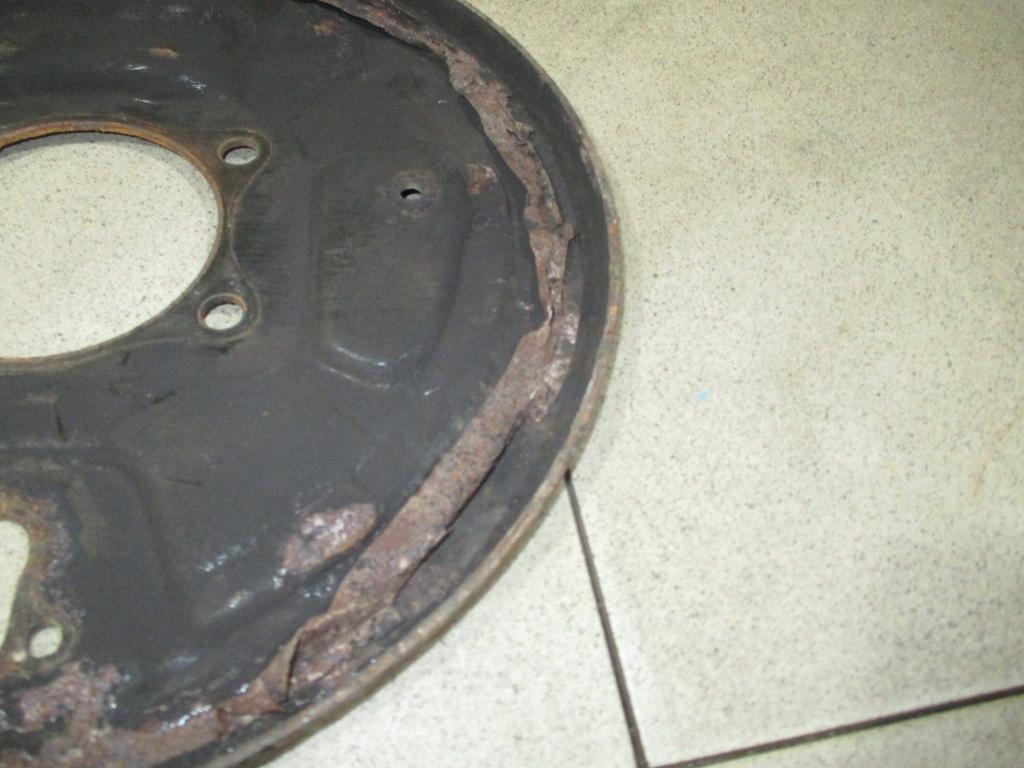 Щит опорный задний правый, 1000 рублей, Пермь