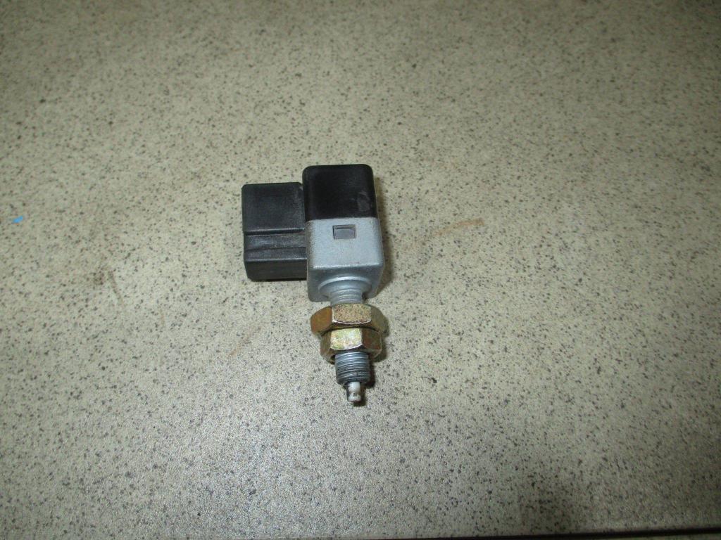 Датчик включения стопсигнала, 500 рублей, Пермь