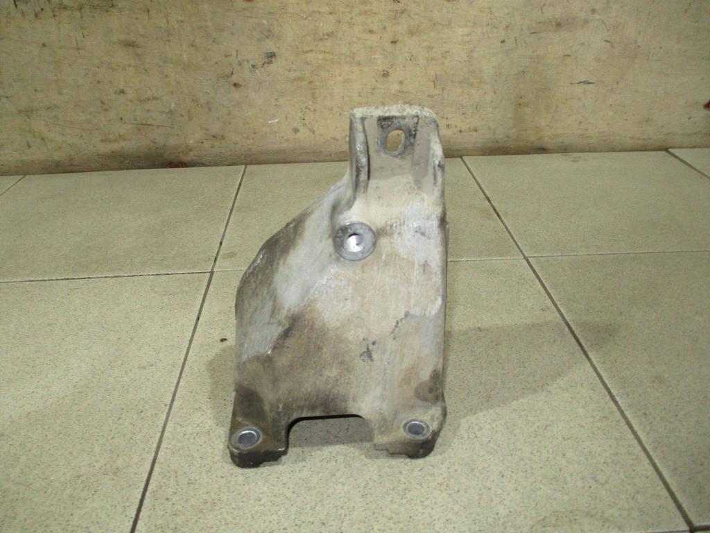 Кронштейн двигателя левый, 500 рублей, Пермь