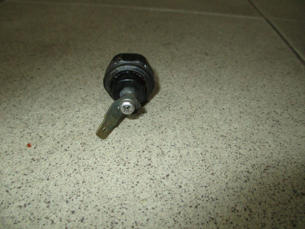 Датчик давления масла, 500 рублей, Пермь