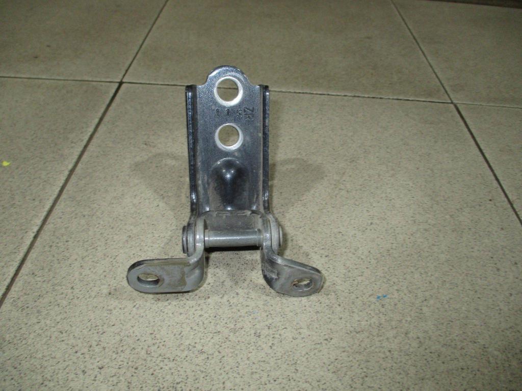 Петля двери задней правой нижняя, 500 рублей, Пермь