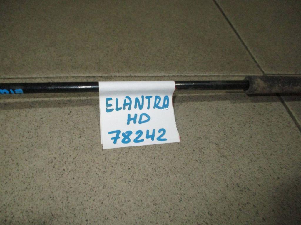 Держатель капота, 500 рублей, Пермь