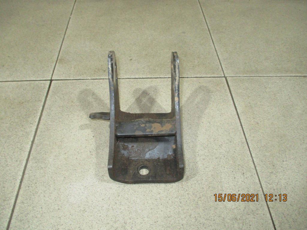 Кронштейн двигателя передний, 500 рублей, Пермь