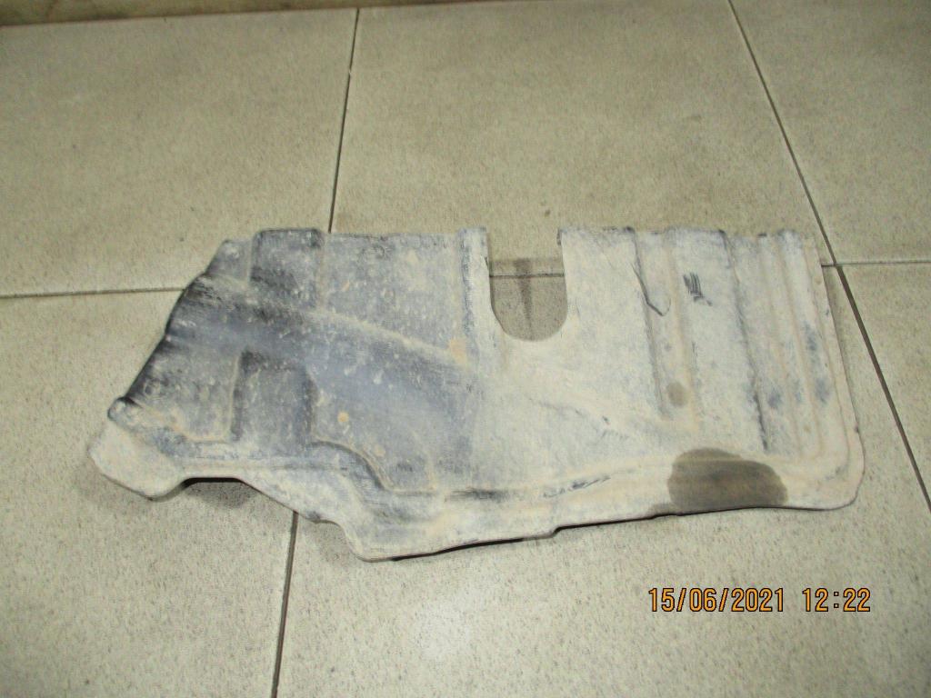 Пыльник двигателя боковой правый, 500 рублей, Пермь