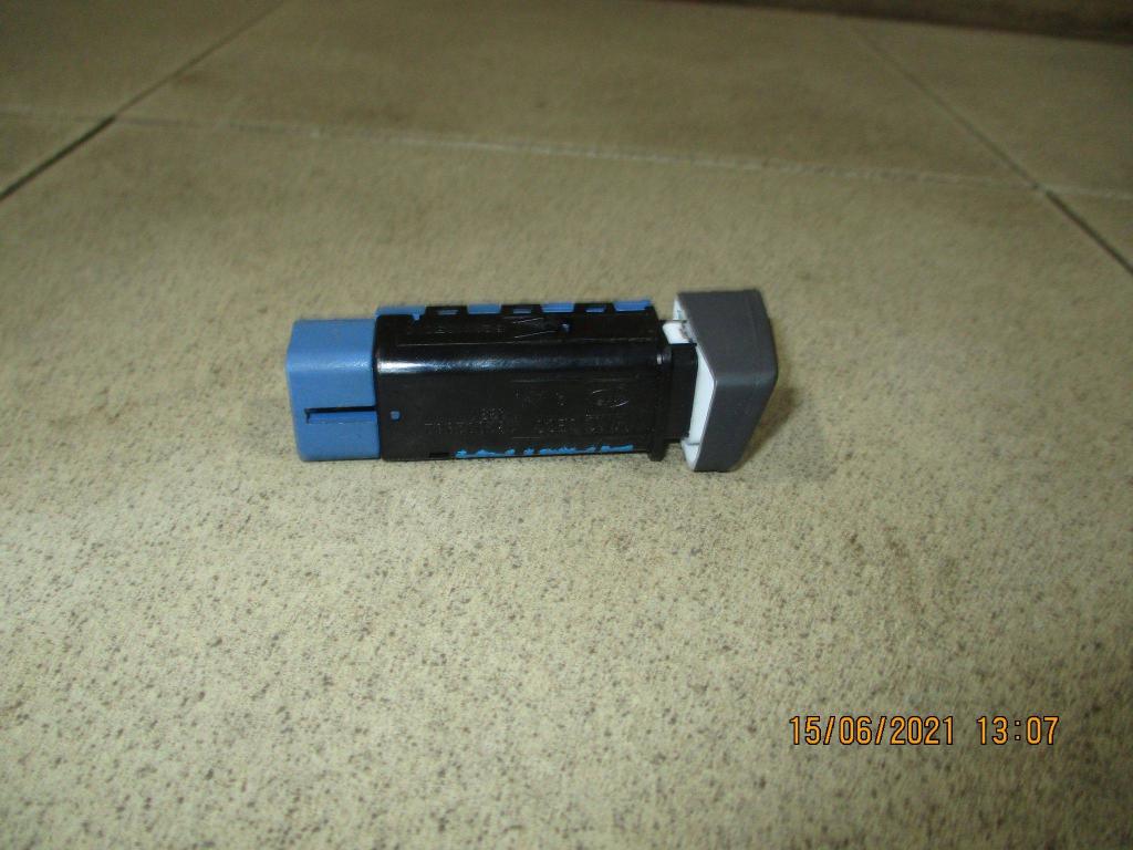 Кнопка обогрева сидений, 500 рублей, Пермь