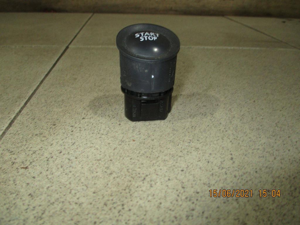 Кнопка запуска двигателя, 500 рублей, Пермь