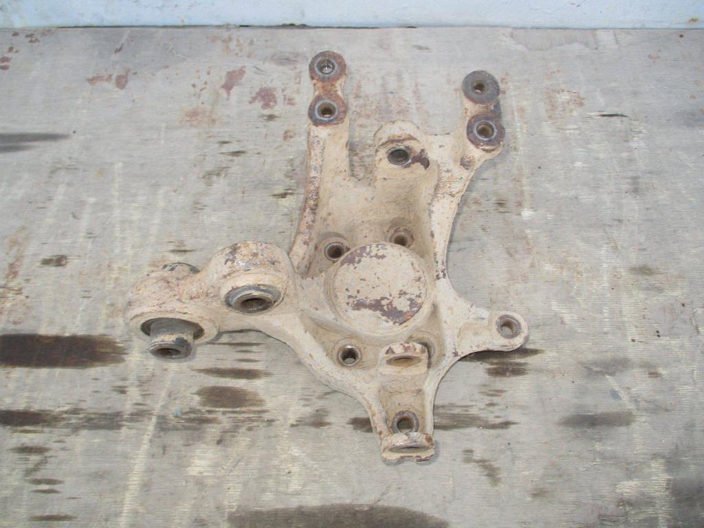 Кулак поворотный задний правый, 1500 рублей, Пермь