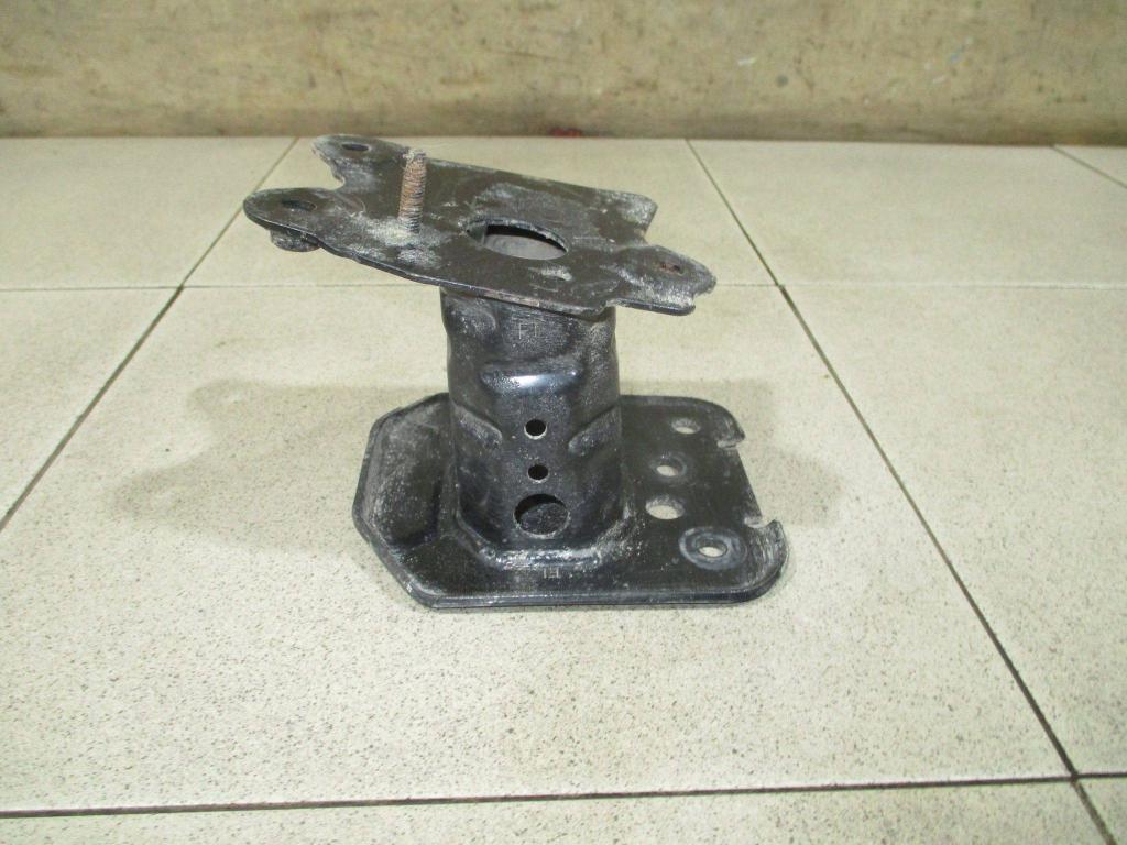 Кронштейн усилителя заднего бампера левый, 2500 рублей, Пермь