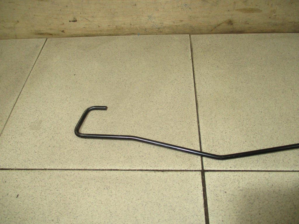 Торсион багажника, 500 рублей, Пермь