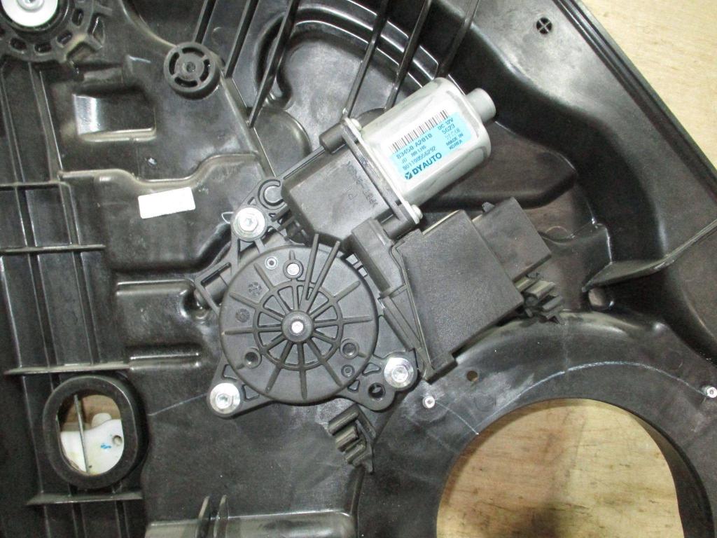 Стеклоподъемник задний левый, 2000 рублей, Пермь