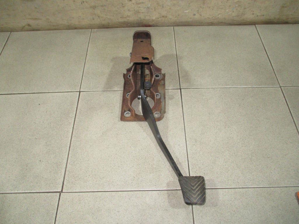 Педаль тормоза, 500 рублей, Пермь