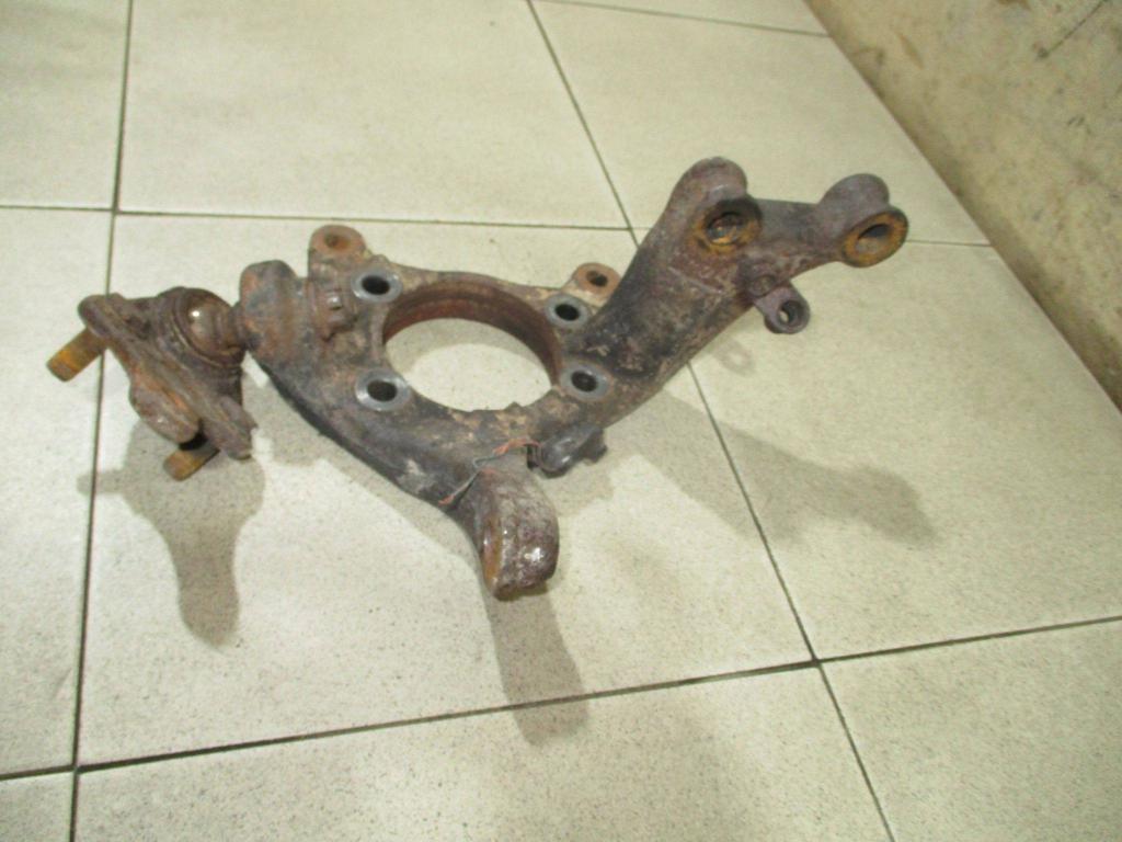 Кулак поворотный передний правый, 2500 рублей, Пермь