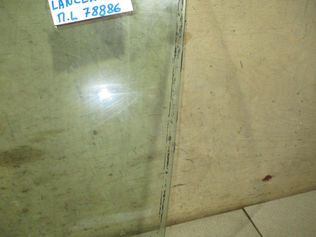 Стекло двери передней левой, 1000 рублей, Пермь