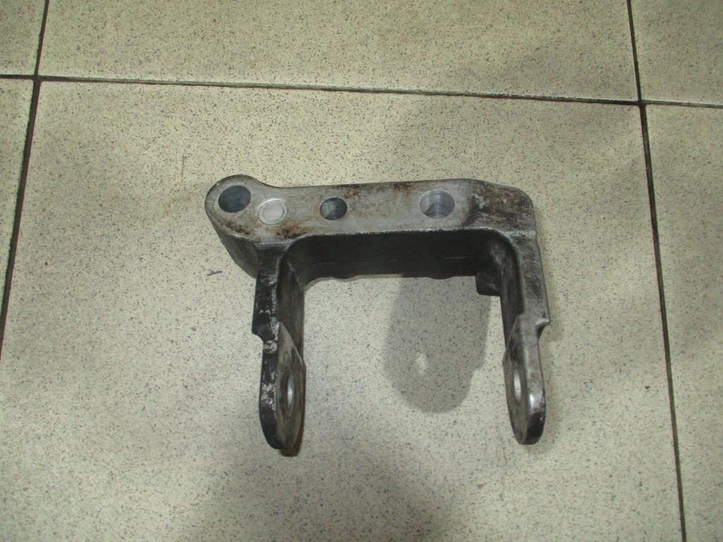 Кронштейн опоры двигателя, 1500 рублей, Пермь