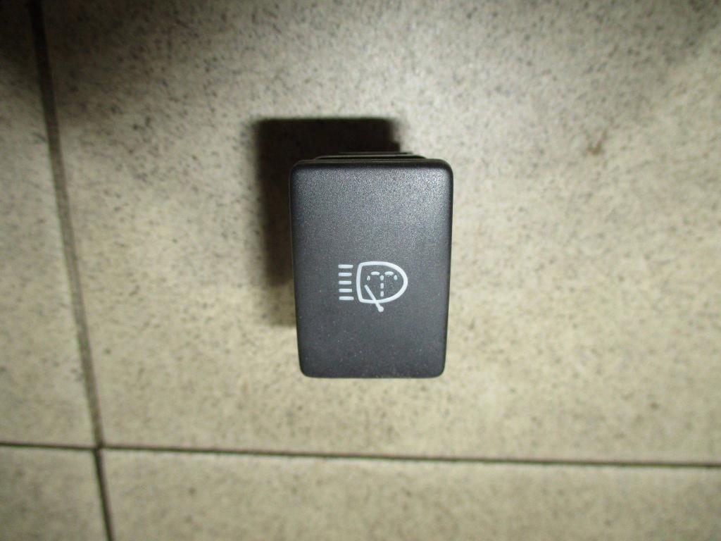 Кнопка омывателя фар, 500 рублей, Пермь