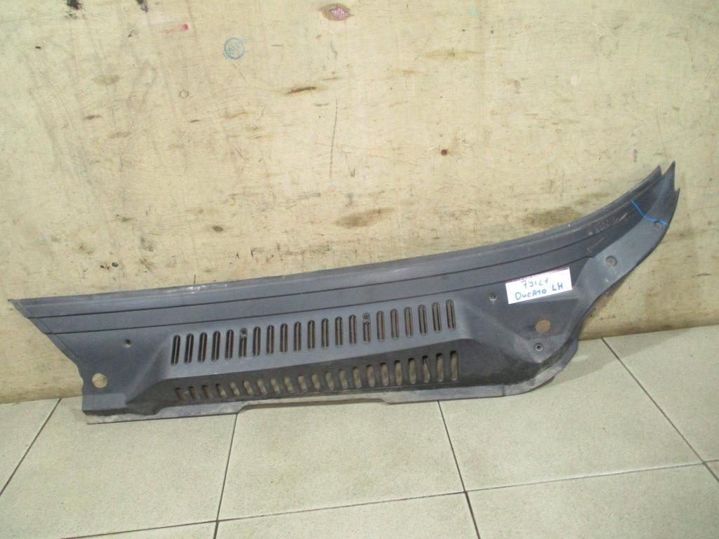 Решетка стеклоочистителя, 500 рублей, Пермь