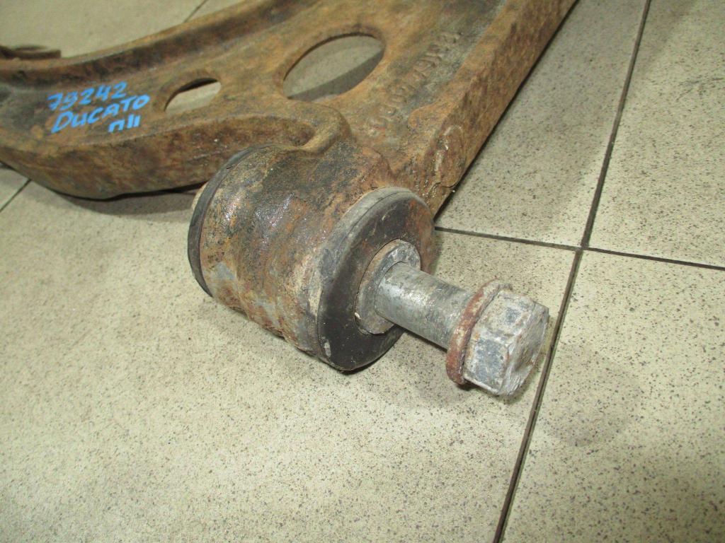 Рычаг передний левый, 2000 рублей, Пермь