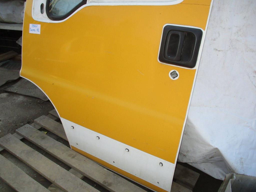 Дверь передняя левая, 12500 рублей, Пермь