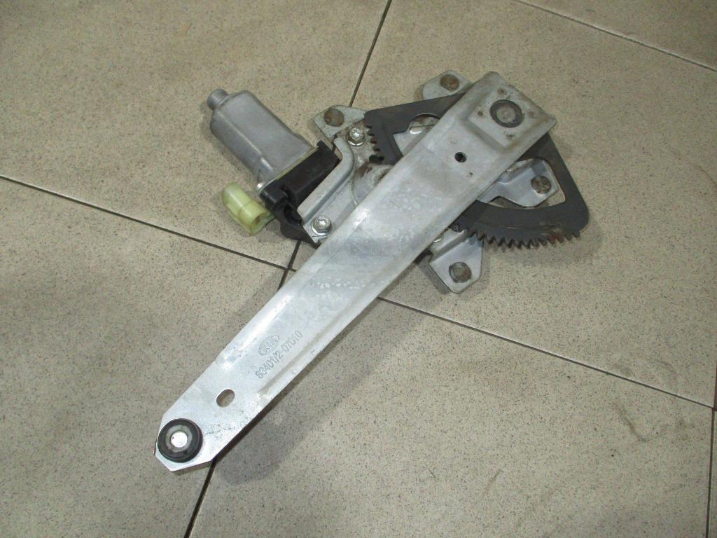 Стеклоподъемник задний правый, 900 рублей, Пермь