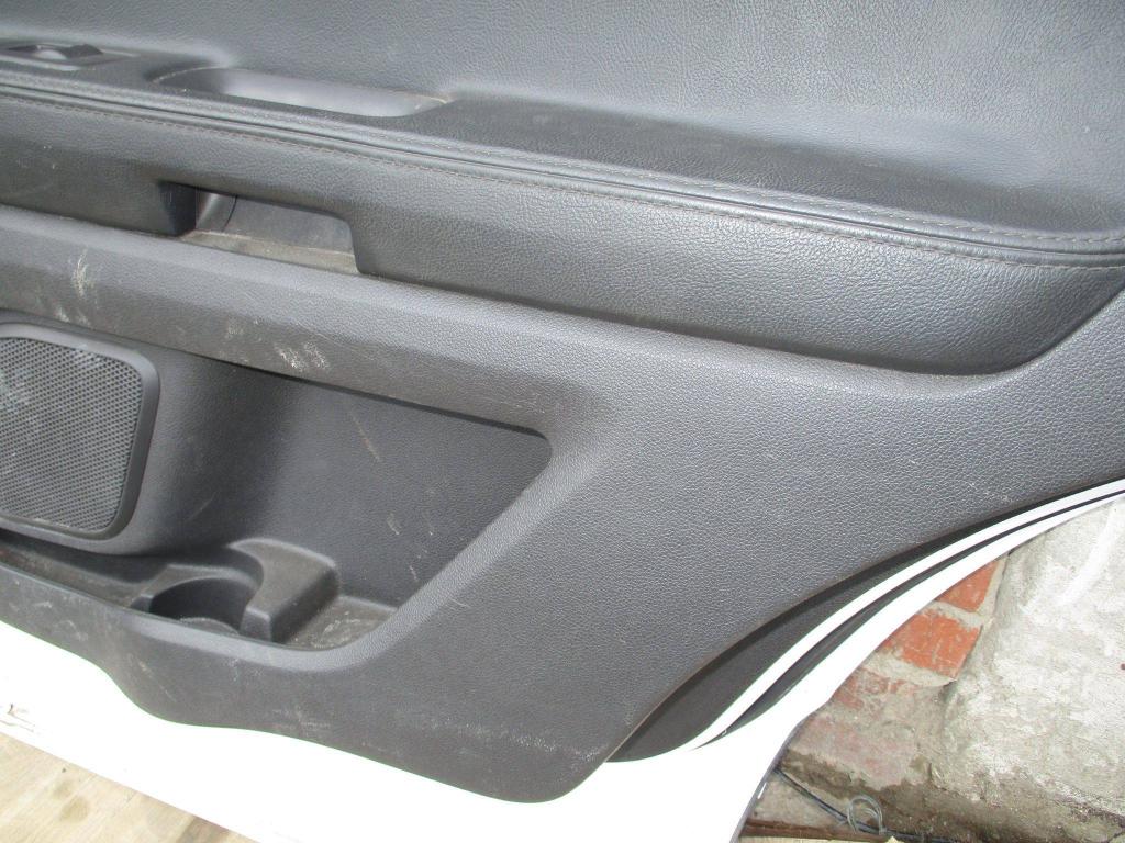 Обшивка двери задней правой, 3000 рублей, Пермь