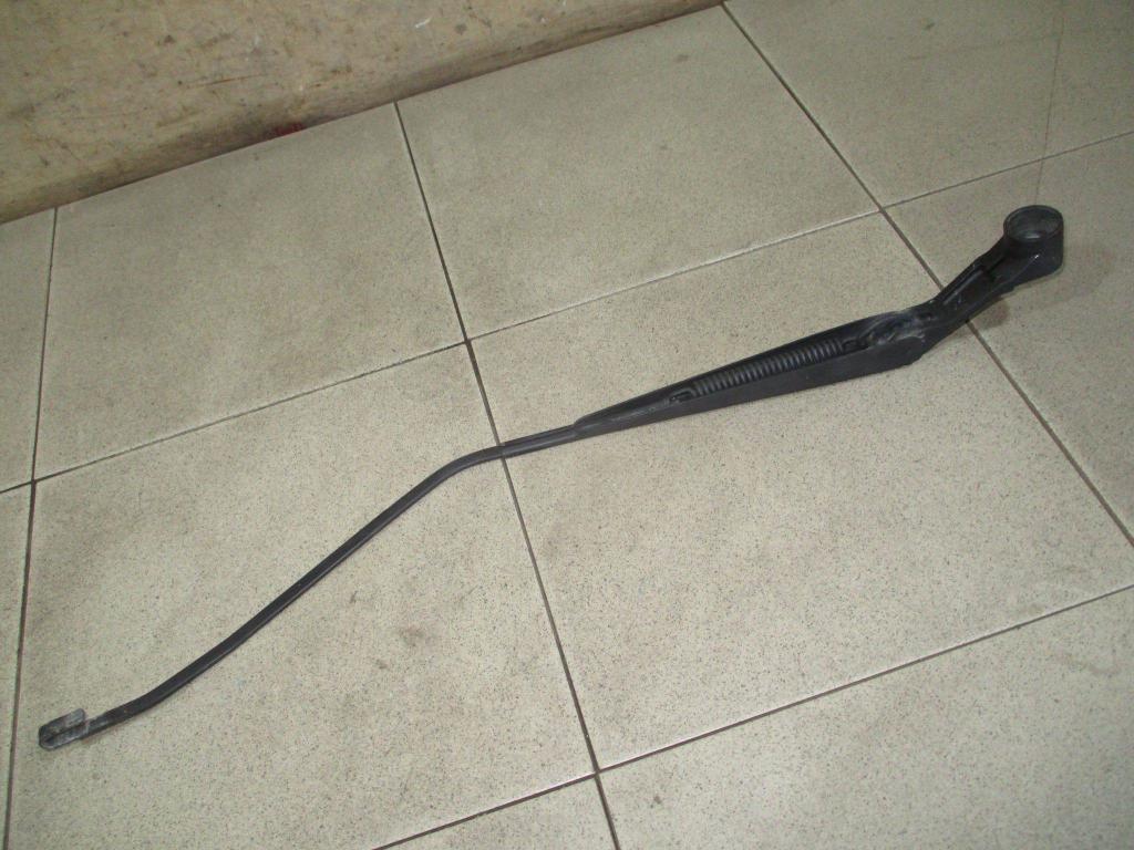 Поводок стеклоочистителя передний правый, 750 рублей, Пермь