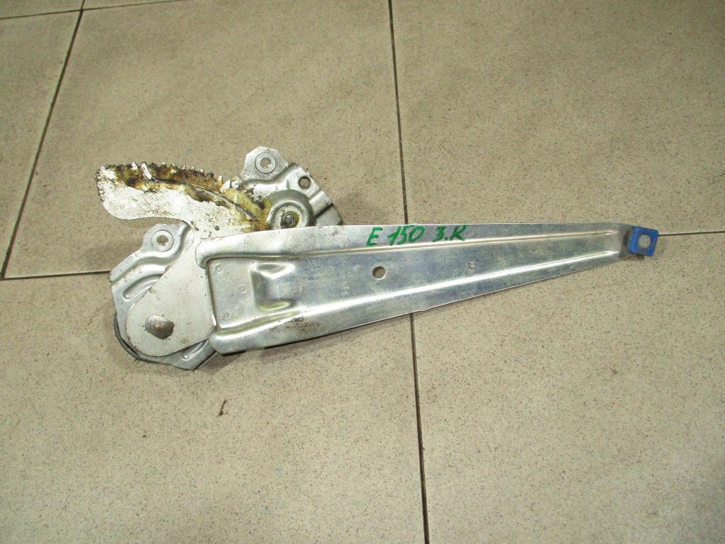 Стеклоподъемник механический задний правый, 550 рублей, Пермь