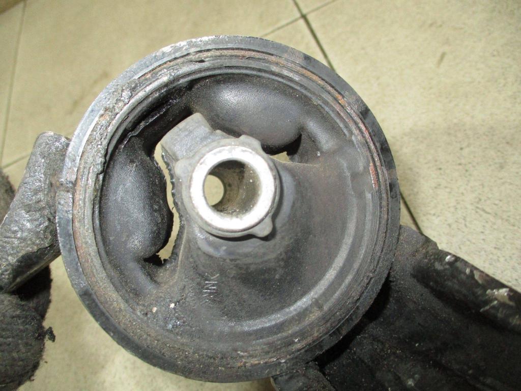 Опора двигателя правая, 1000 рублей, Пермь