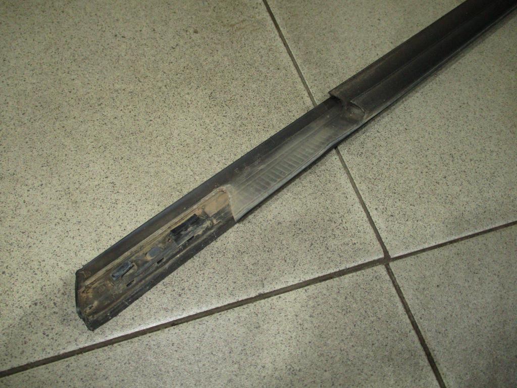 Накладка стекла заднего левого, 1000 рублей, Пермь