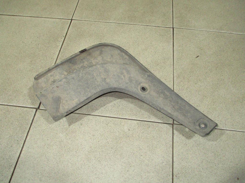 Брызговик задний правый, 500 рублей, Пермь