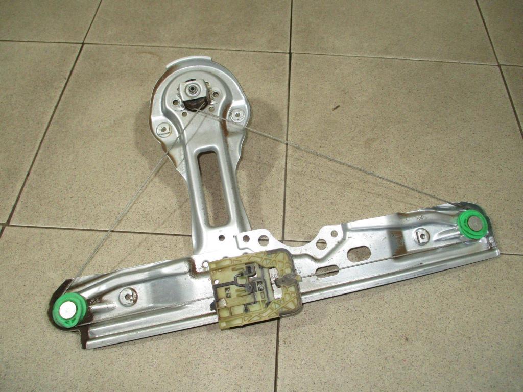 Стеклоподъемник механический задний левый, 500 рублей, Пермь