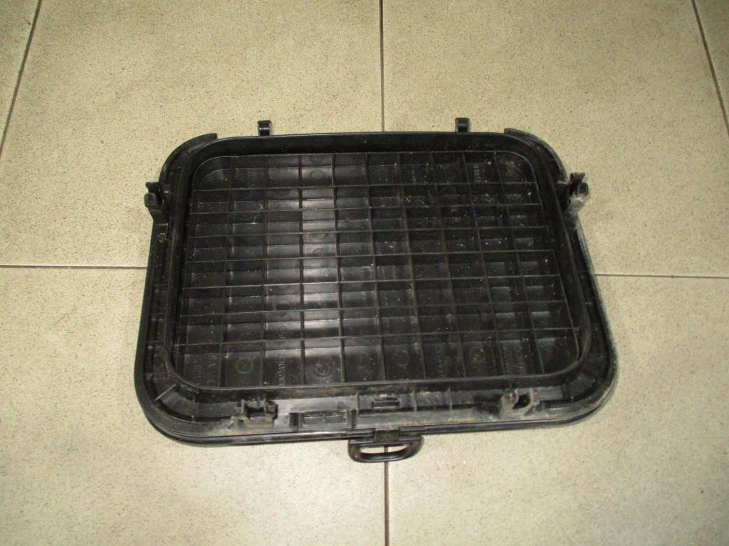 Крышка багажного отделения, 500 рублей, Пермь