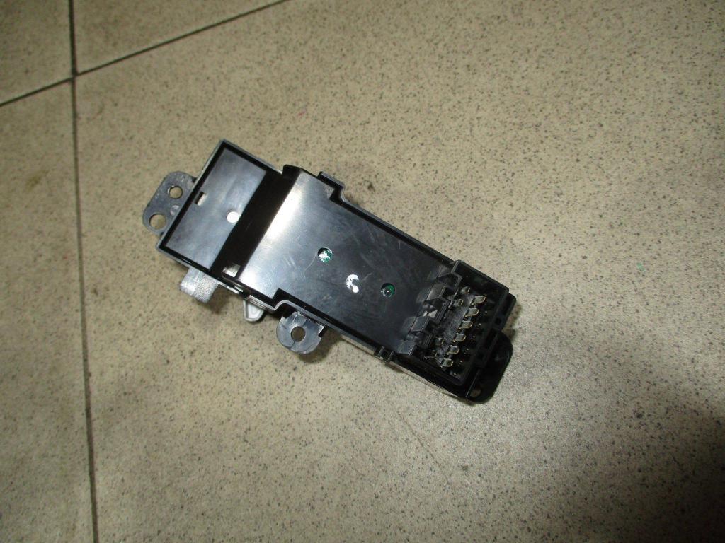 Кнопка обогрева сидений, 1000 рублей, Пермь