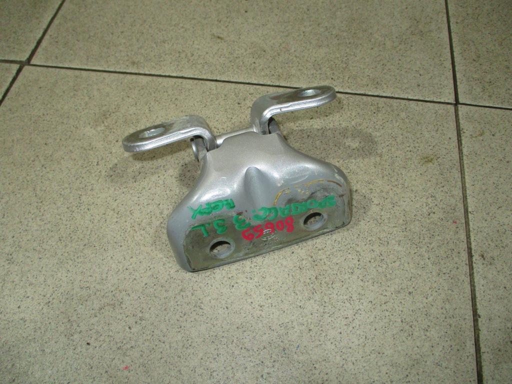 Петля двери задней левой верхняя, 500 рублей, Пермь