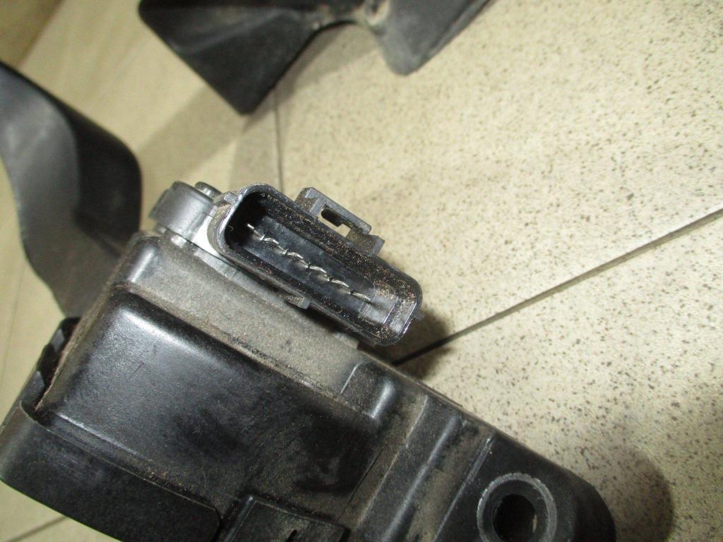 Педаль газа, 2000 рублей, Пермь