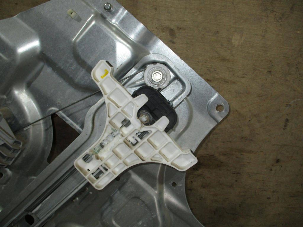 Стеклоподъемник задний левый, 1000 рублей, Пермь