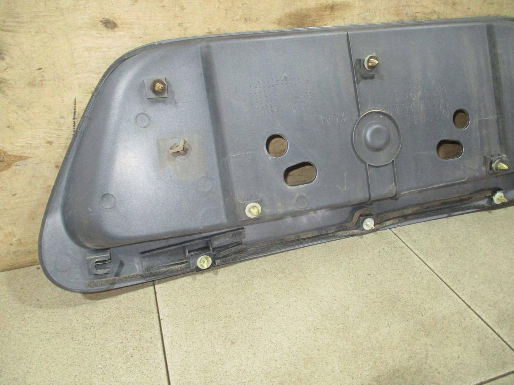 Накладка крышки багажника, 1000 рублей, Пермь