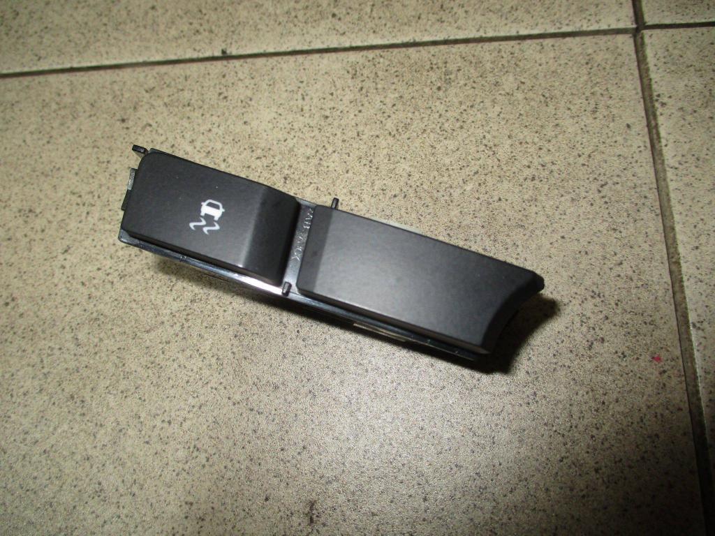 Кнопка антипробуксовочной системы, 500 рублей, Пермь