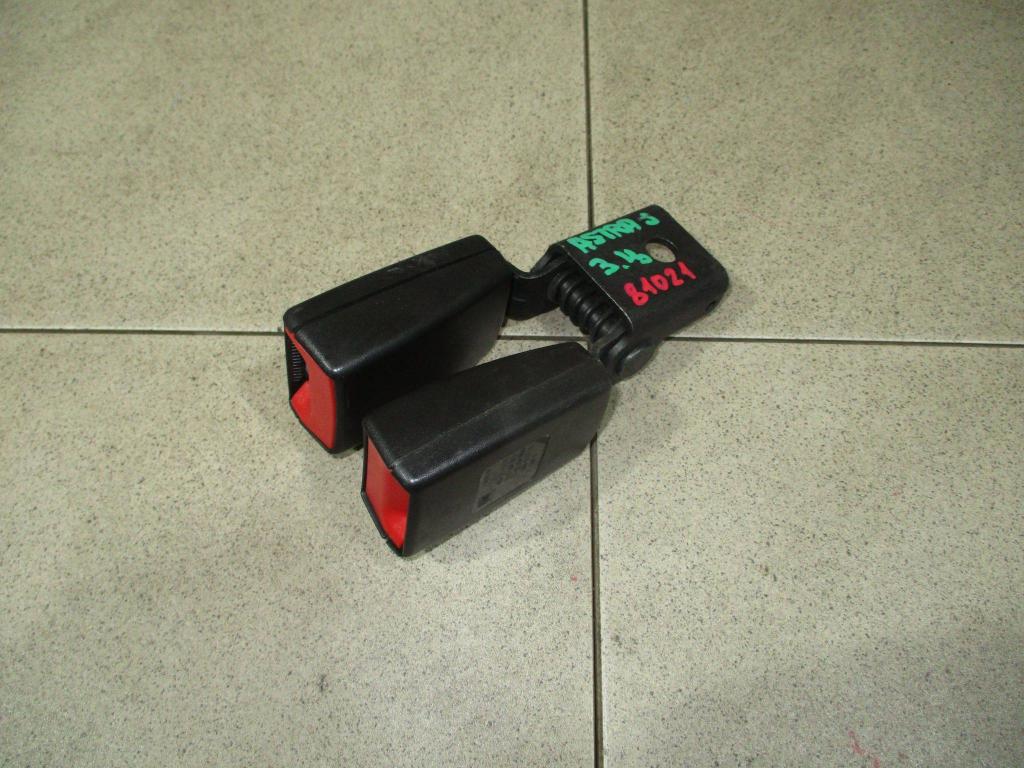 Ответная часть ремня безопасности, 500 рублей, Пермь