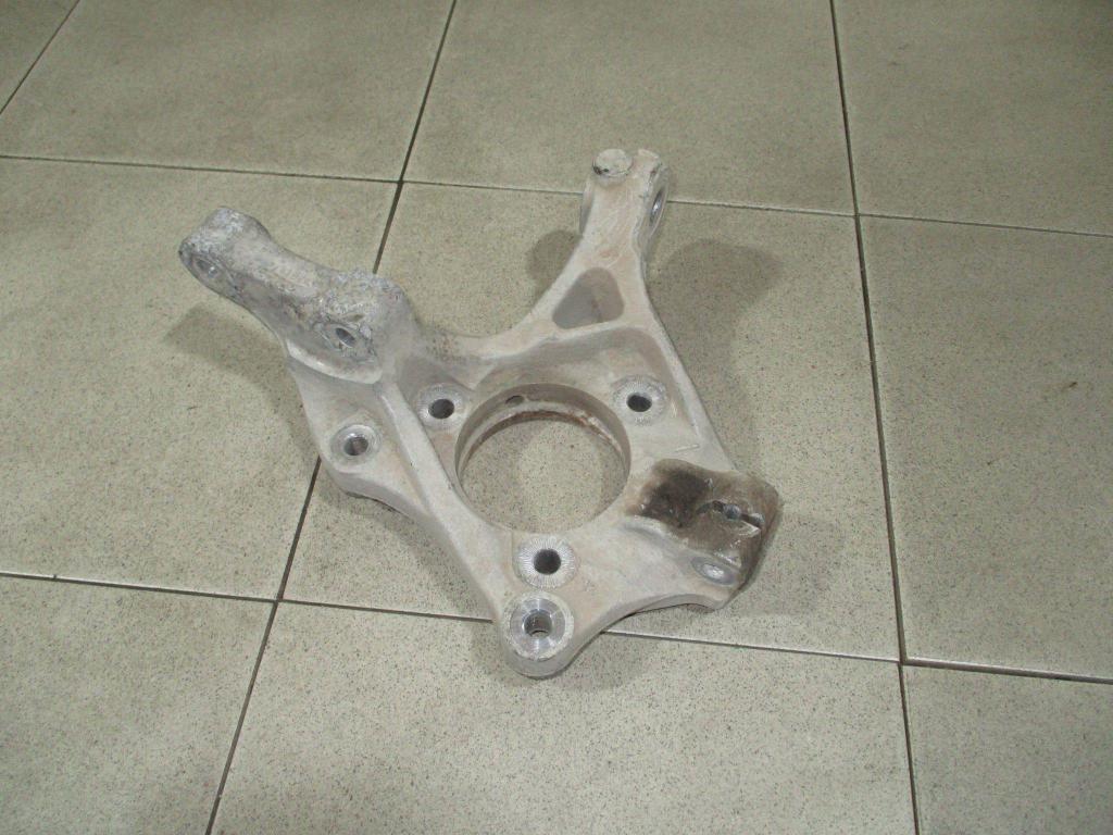 Кулак поворотный передний правый, 2000 рублей, Пермь