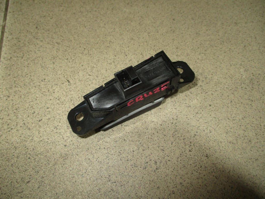 Кнопка центрального замка, 500 рублей, Пермь