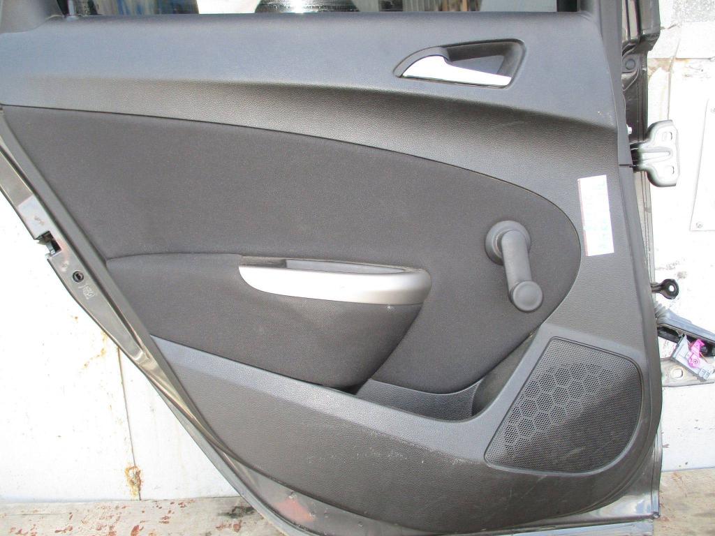 Обшивка двери задней левой, 1000 рублей, Пермь