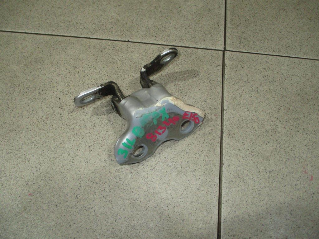 Петля двери задней левой верхняя, 500 рублей, Пермь