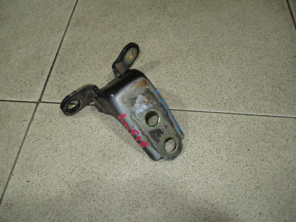 Петля двери передней левой верхняя, 500 рублей, Пермь