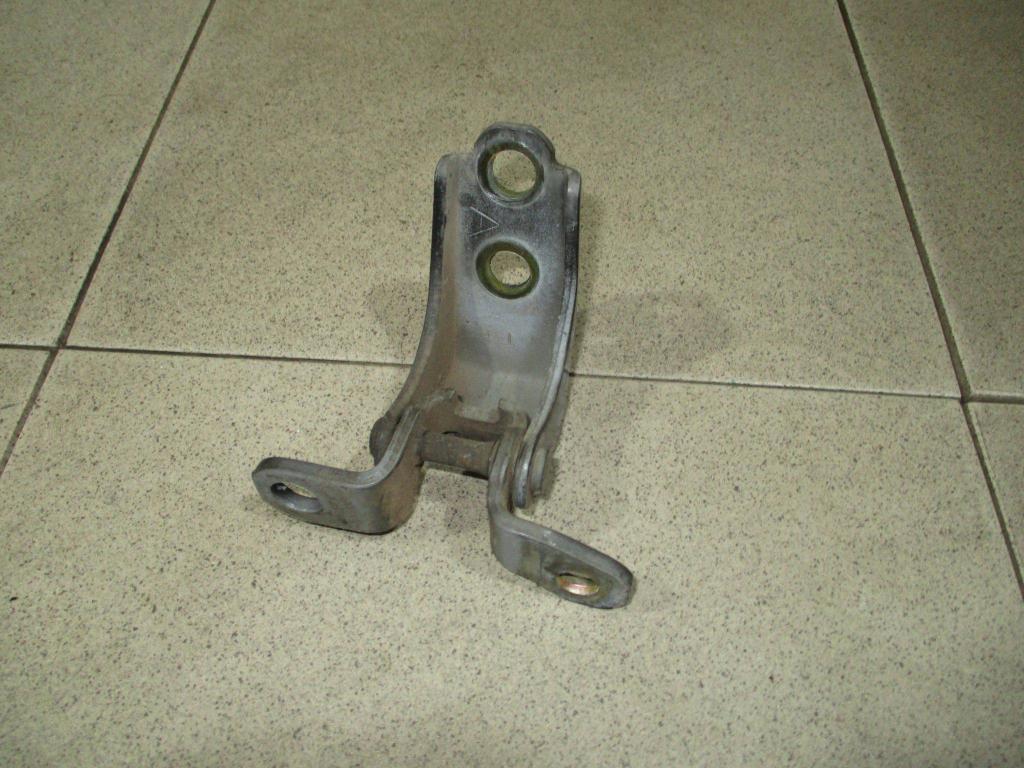 Петля двери передней левой верхняя, 500 рублей, Пермь