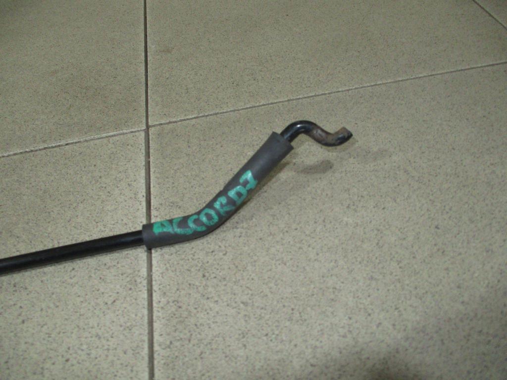 Держатель капота, 500 рублей, Пермь