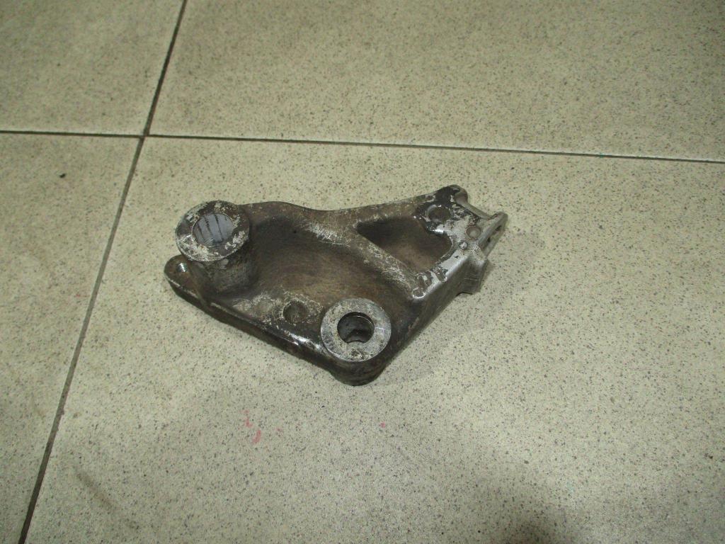 Кронштейн двигателя правый, 500 рублей, Пермь