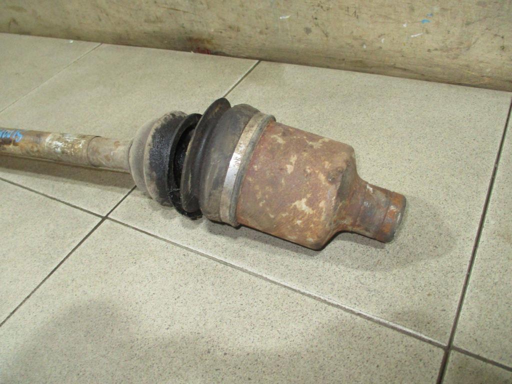 Полуось передняя правая, 2000 рублей, Пермь